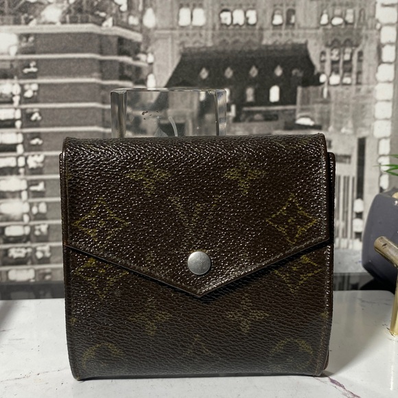 Authentic Louis Vuitton Monogram Wallet - Picture 12 of 12